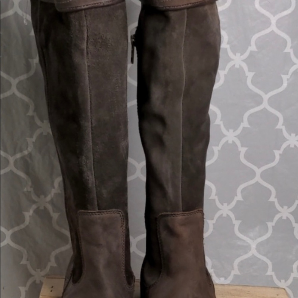Timberland Boots - Picture 5 of 6